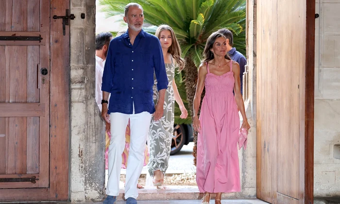 Regele Felipe și Regina Letizia în vacanță cu fetele lor, Prințesa Leonor și Infanta Sofia   profimedia 1027900745 jpg