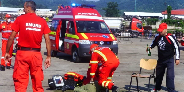 Echipaje SMURD din şase judeţe participă la un concurs de descarcerare şi acordare a  primului ajutor organizat de ISU Vâlcea