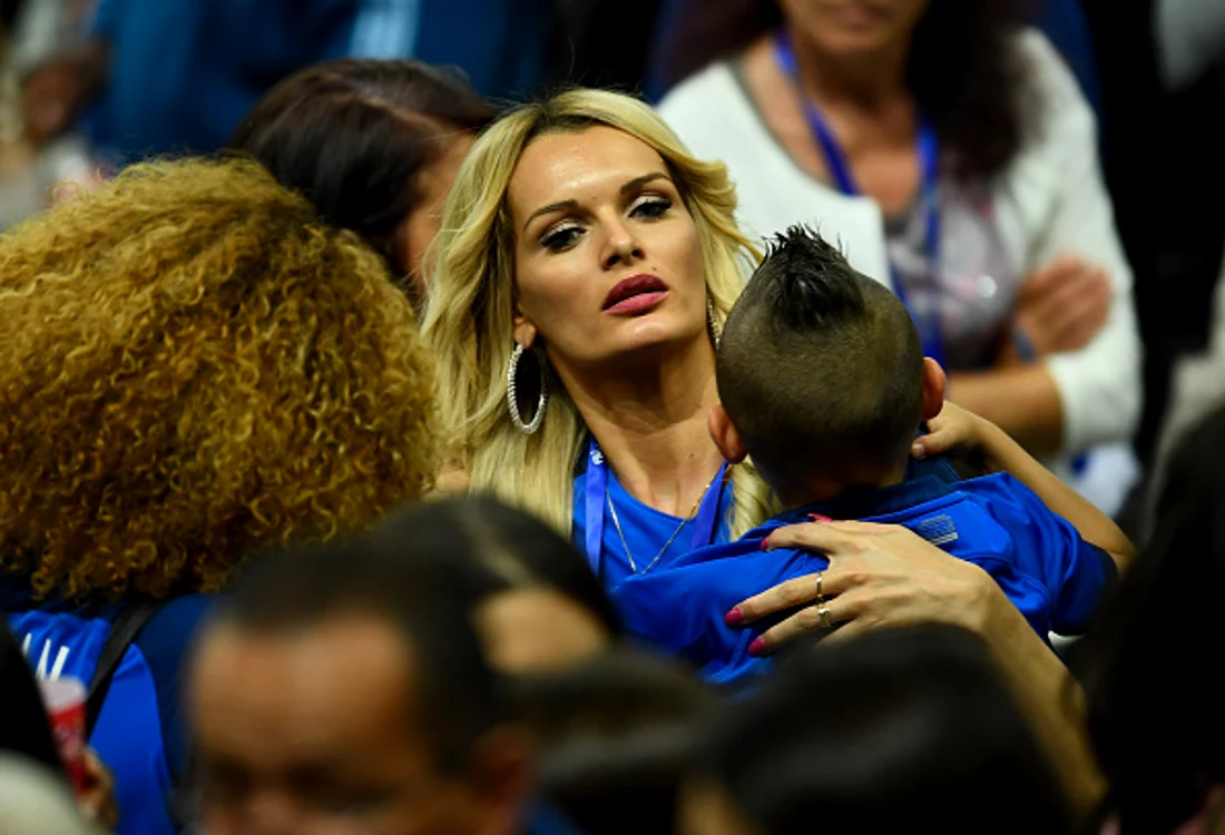 Soția lui Payet l-a încurajat pe fotbalist din tribune