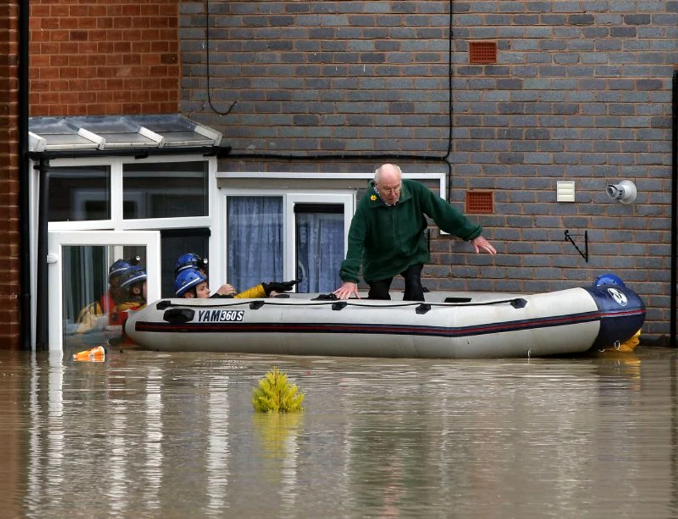
    Inundaţii în Ţara Galilor. (Foto: Reuters)  