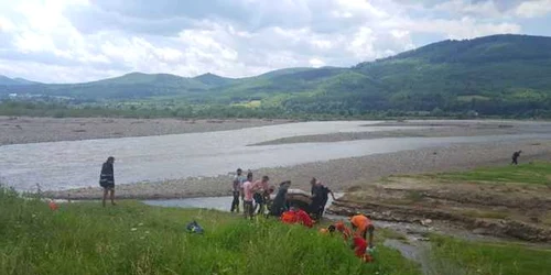 Surori înecate în râul Moldova. FOTO ISU Suceava