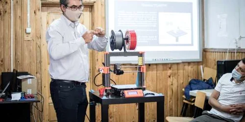 FabLab tineri privati de libertate imprimante 3D Bacau 3