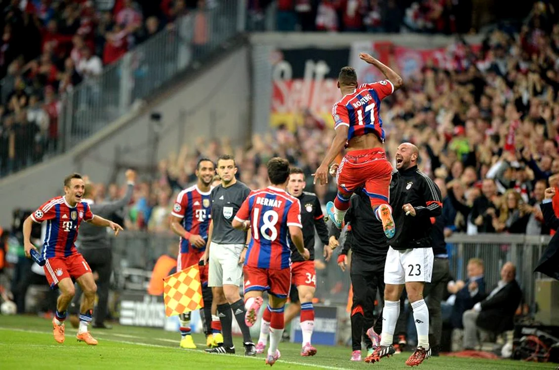 
    Jerome Boateng se bucură pentru golul decisiv (foto:facebook)  