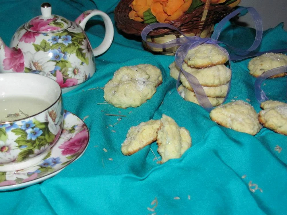 Biscuiţi cu lavandă şi lămâie