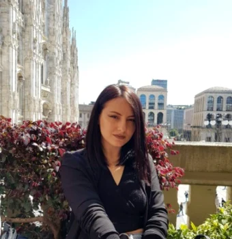 adela politista din strehaia jpg