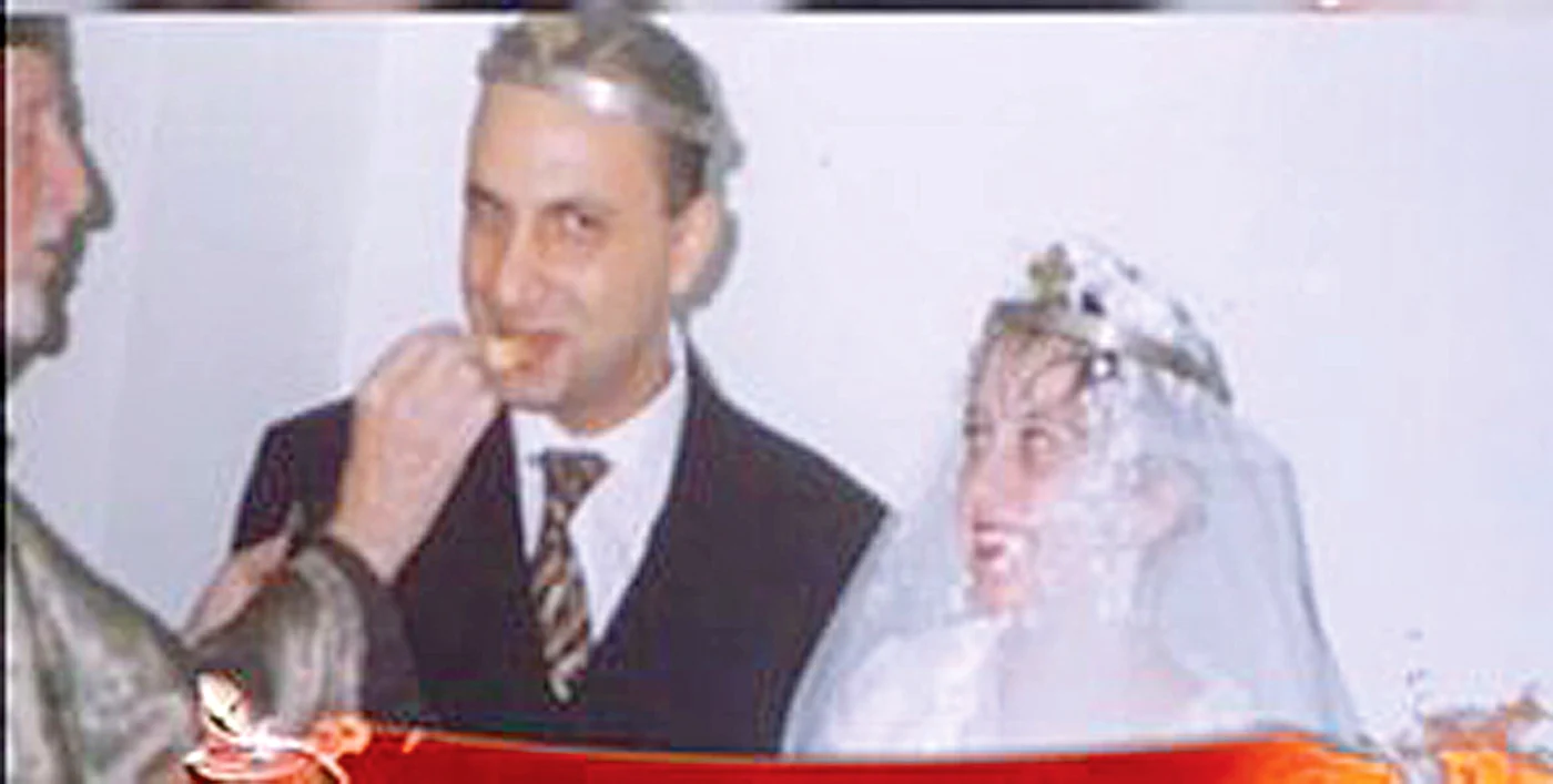 S-a măritat la 18  ani cu Mahmoud