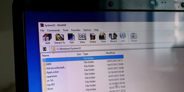 Aplicatie WinRAR FOTO Shutterstock jpg