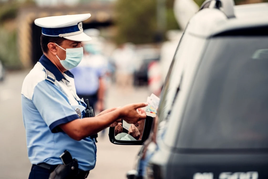 IPJ Timiş a fost obligat să îi achite cheltuieli de judecată în urma unui proces în care a fost de acord cu anularea amenzii FOTO Poliţia Română