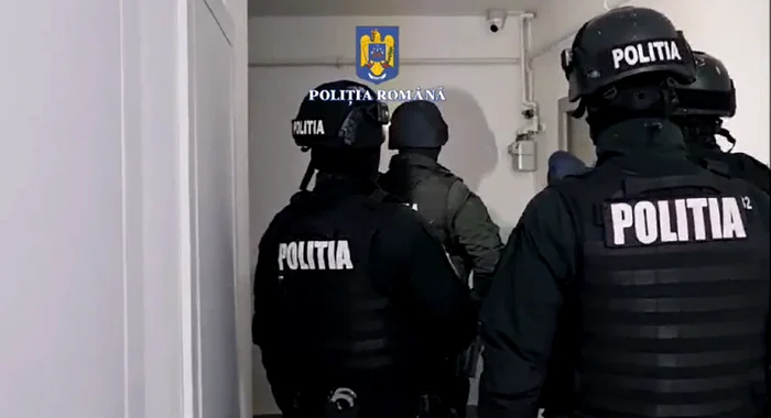 VIDEO Peste 200 de percheziţii domiciliare în țară şi 166 de mandate de aducere în cadrul Operaţiunii ”Jupiter”