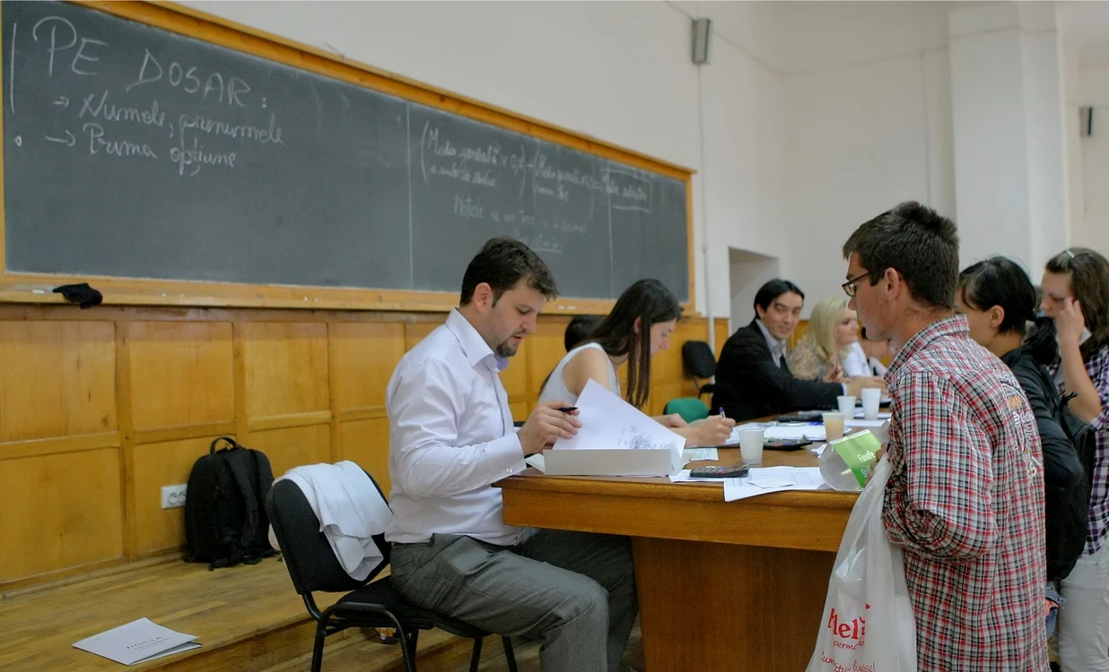 Admiterea la „Cuza“