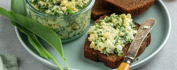Salata de oua  Sursa foto shutterstock 2472436623 jpg