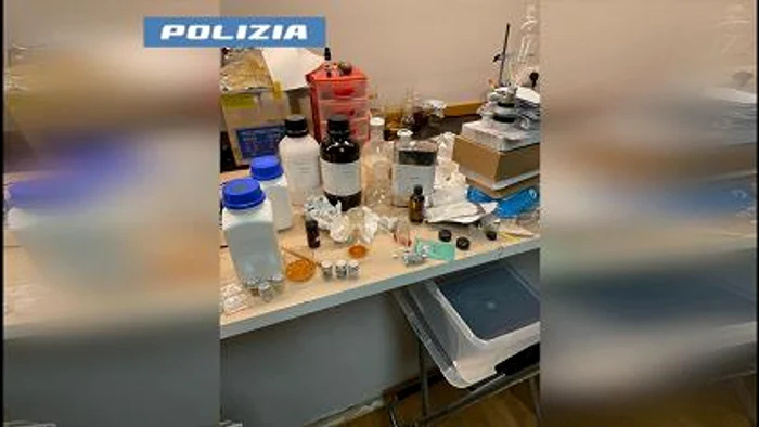 „Breaking Bad” în mansarda unui student FOTO:  Poliție din Novara