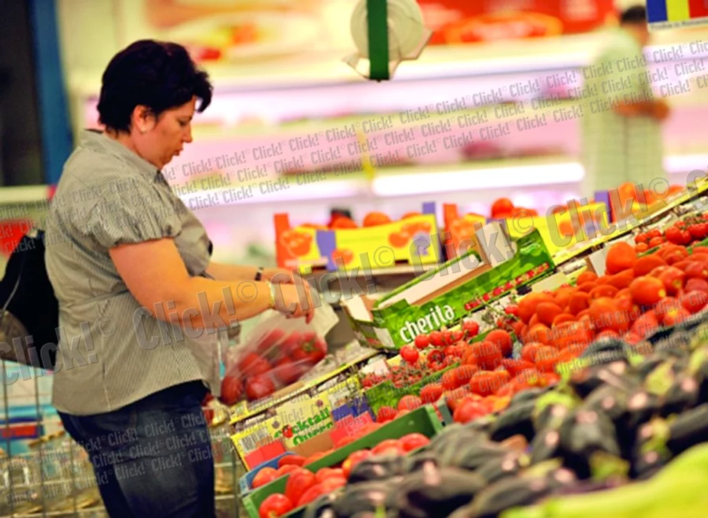 
    Şi roşiile, şi salata  ar putea fi contaminate  