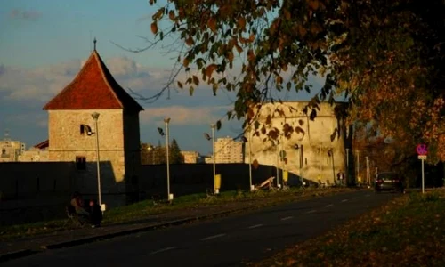 FOTO Legendele Braşovului  Lacul vrăjitoarelor, Tâmpa, muntele zeilor, şi camera de execuţie din Casa Sfatului jpeg