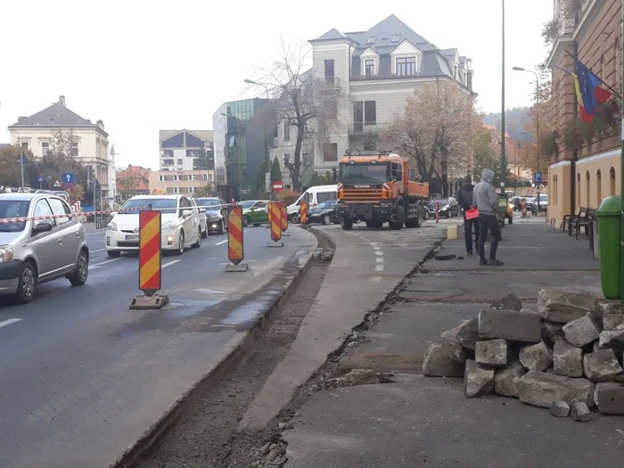 Intersecţia de lângă Primărie va fi resistaematizatp, pentru a se asigura un trafic mai fluent. Foto: Ionuţ Dincă