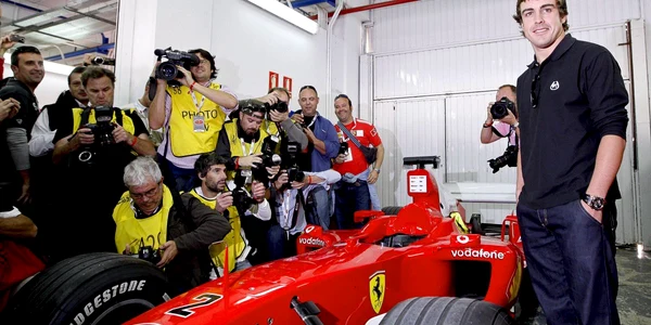 Fernando Alonso a fost prezentat deja la Ferrari