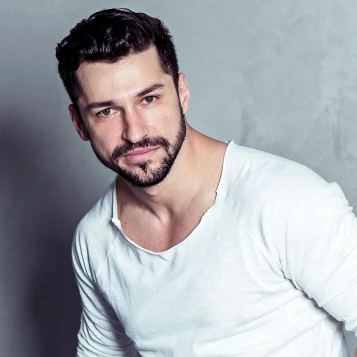 
    Doru Todoruț, solistul trupei Deepcentralfoto: arhiva personală  