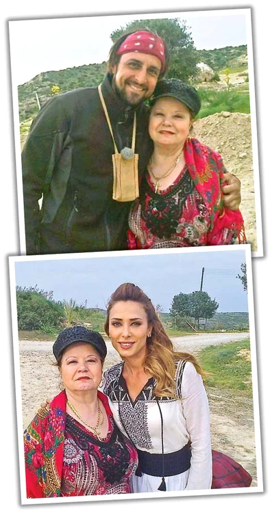 Saveta Bogdan s-a dat  de gol că a plecat de la  “Fermă”, pozându-se şi cu  nou-venitul Denis Ştefan,  şi cu prezentatoarea  Iulia Vântur