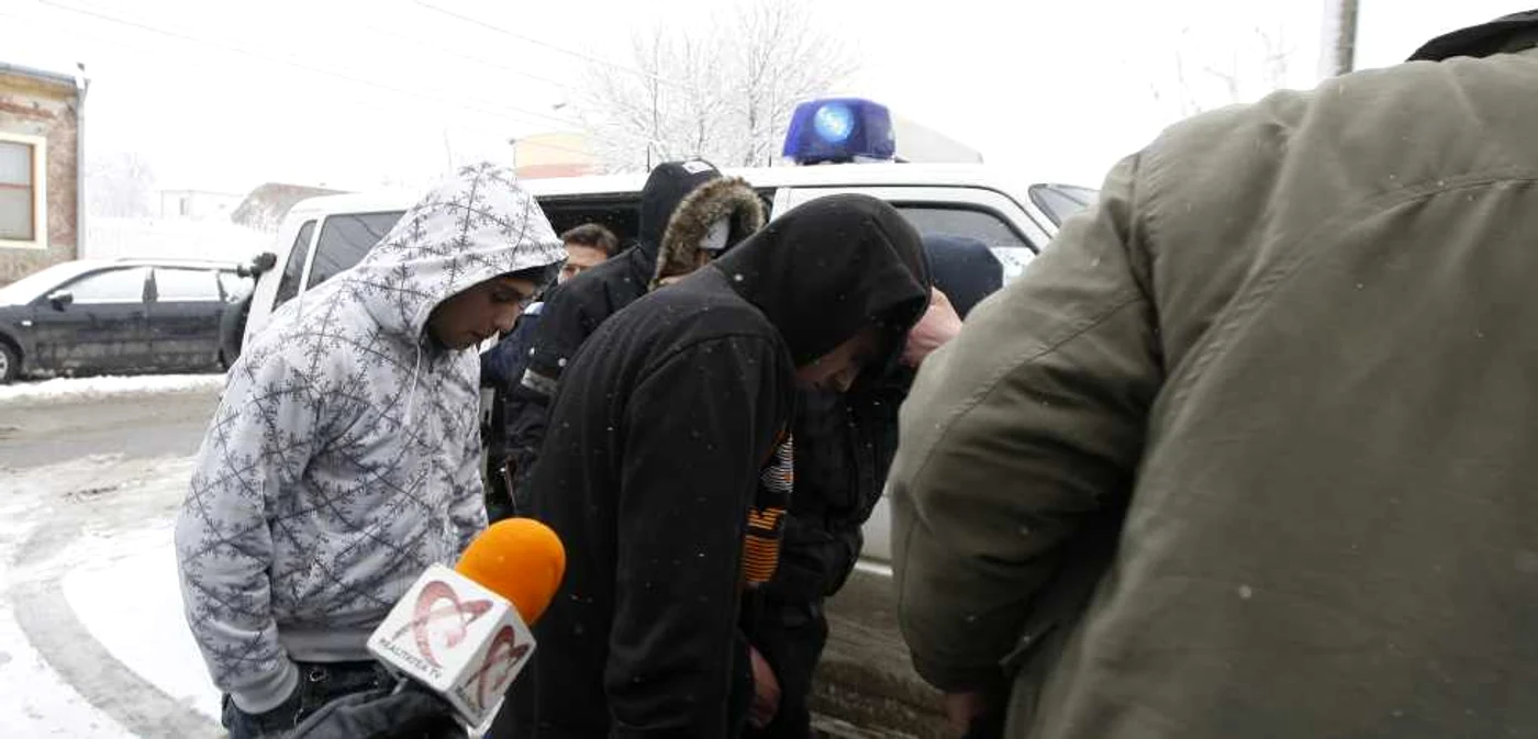 Suspecţii au fost reţinuţi