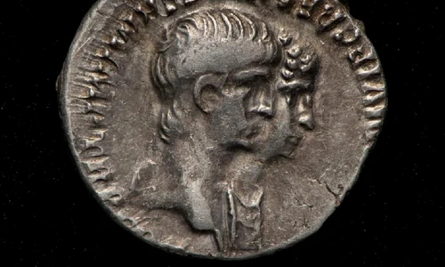 descoperire arheologica valoroasa peste 1 300 de monede de argint intr o oala comoara a fost ingropata in timpul imparatului nero 948116 jpg
