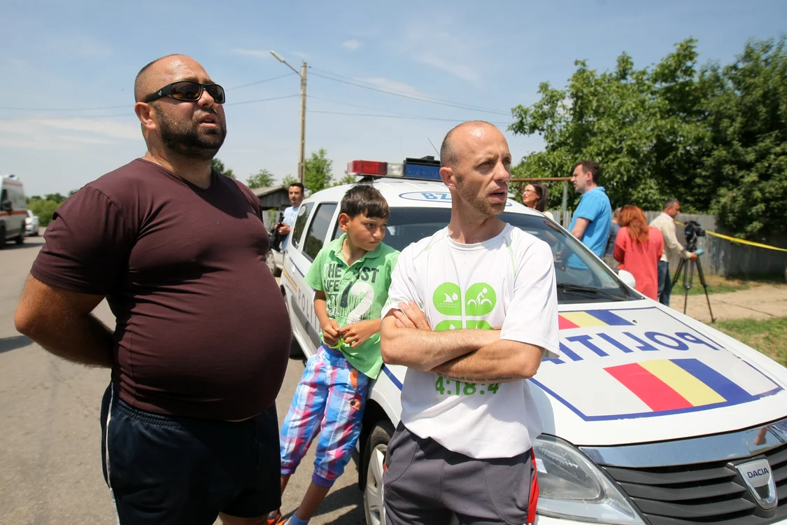 În prezent, locuitorii din casele aflate pe marginea DN 2, în Mihăileşti, nu au electricitate