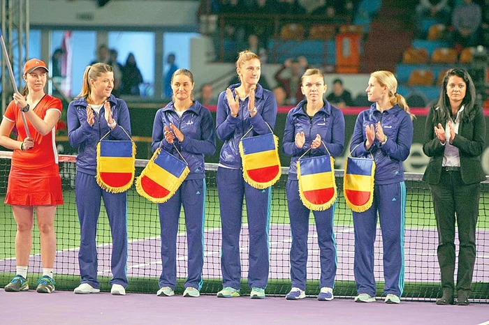 
    Echipa de Fed Cup, în formulă completăFoto: Răzvan Păsărică  