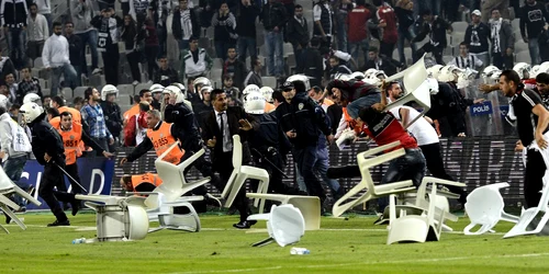 Incidente Beşiktaş-Galatasaray. FOTO AFP