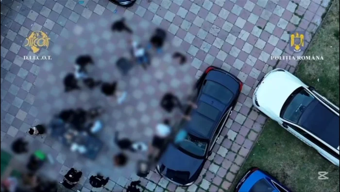 Descinderi fulger la clanurile Pian și Purcel.