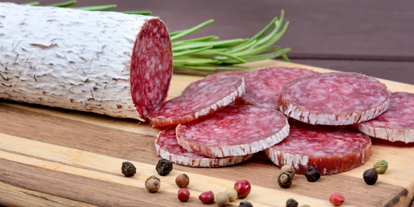 Salam de Sibiu Foto shutterstock 1557763664 jpg
