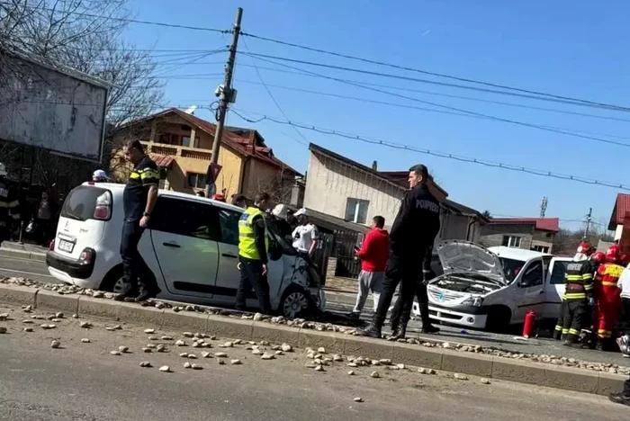 Grav accident cu 4 mașini implicate FOTO Facebook / Infotrafic București
