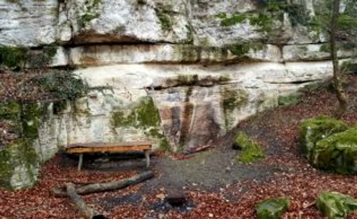 magura calanului cariera de piatra a dacilor foto arheolog aurora petan