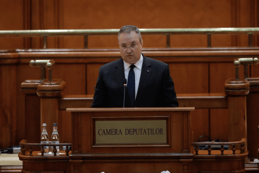 Ciucă: Femeile trebuie să fie prezente într-un număr suficient de mare în politică pentru a influența deciziile