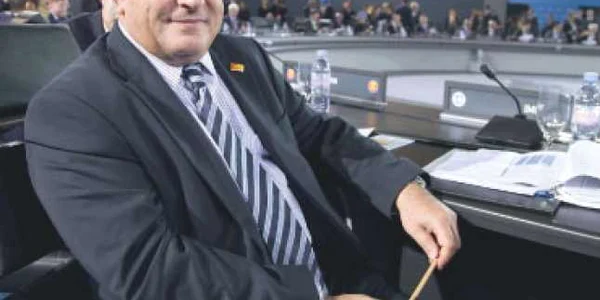 FMI şi-a îmbunătăţit prognoza pentru 2010
