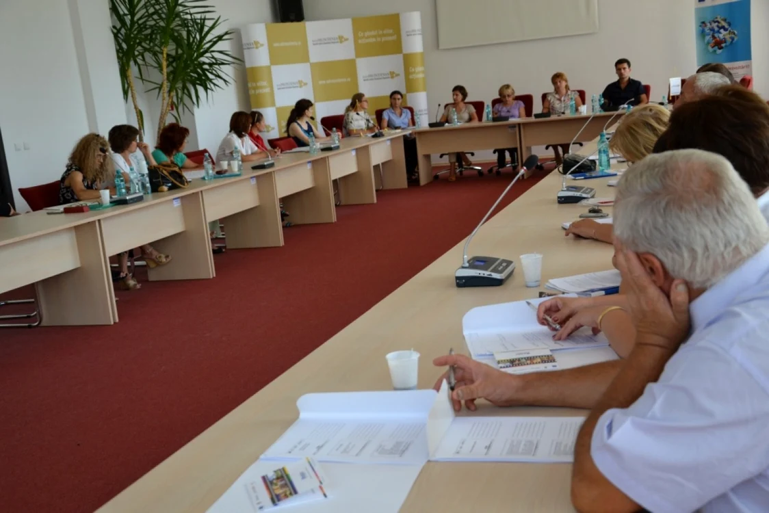 Micii antreprenori pot profita de cooperare cu firme din UE FOTO Arhivă Adevărul