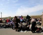 FOTO Râmnicenii o duc atât de rău încât nu-şi mai cumpără haine nici din târgul de vechituri din Goranu