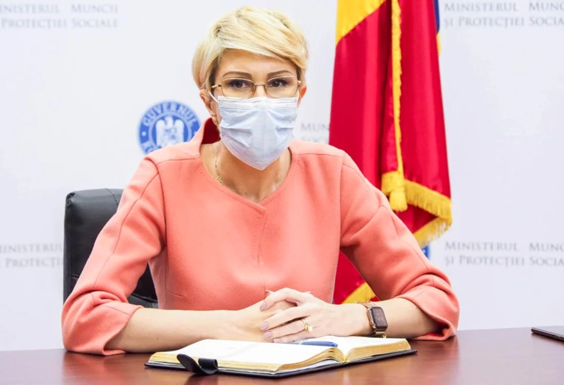 
    Raluca Turcan vrea să elimine sporurile acordate bugetarilor, cele inventate doar pentru a mări artificial salariileSursa foto: Facebook/Raluca Turcan   