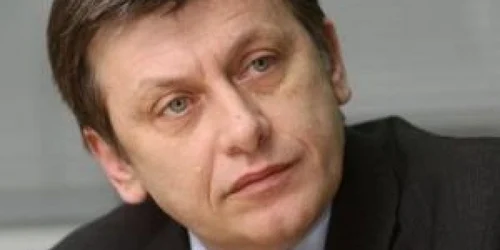 Crin Antonescu nu exclude o împăcare politică cu Băsescu