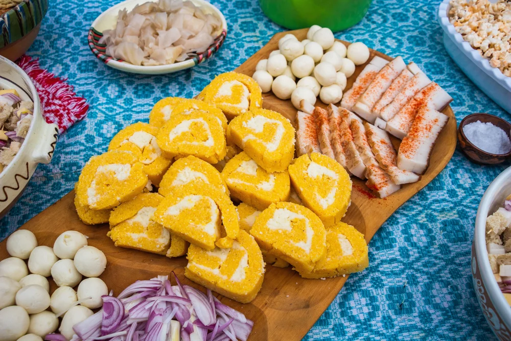 Cum să mănânci sănătos de Paște fără să renunți la cozonac și ouă. „Cel mai bine e să-ți faci din timp un plan alimentar și să fii atent la excese”