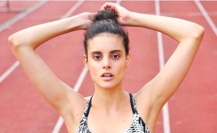 
    Actrița a făcut  sport de la  8 până la 15 ani  