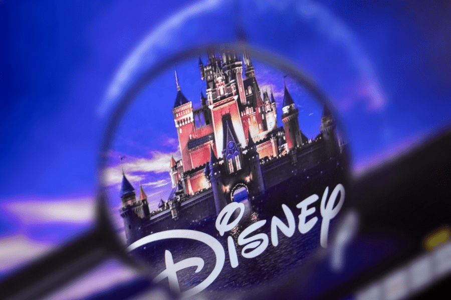 Pierderi de sute de miliarde de dolari pentru grupurile media în 2022. Cu cât au scăzut acțiunile Disney și Netflix