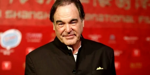 regizor Oliver Stone