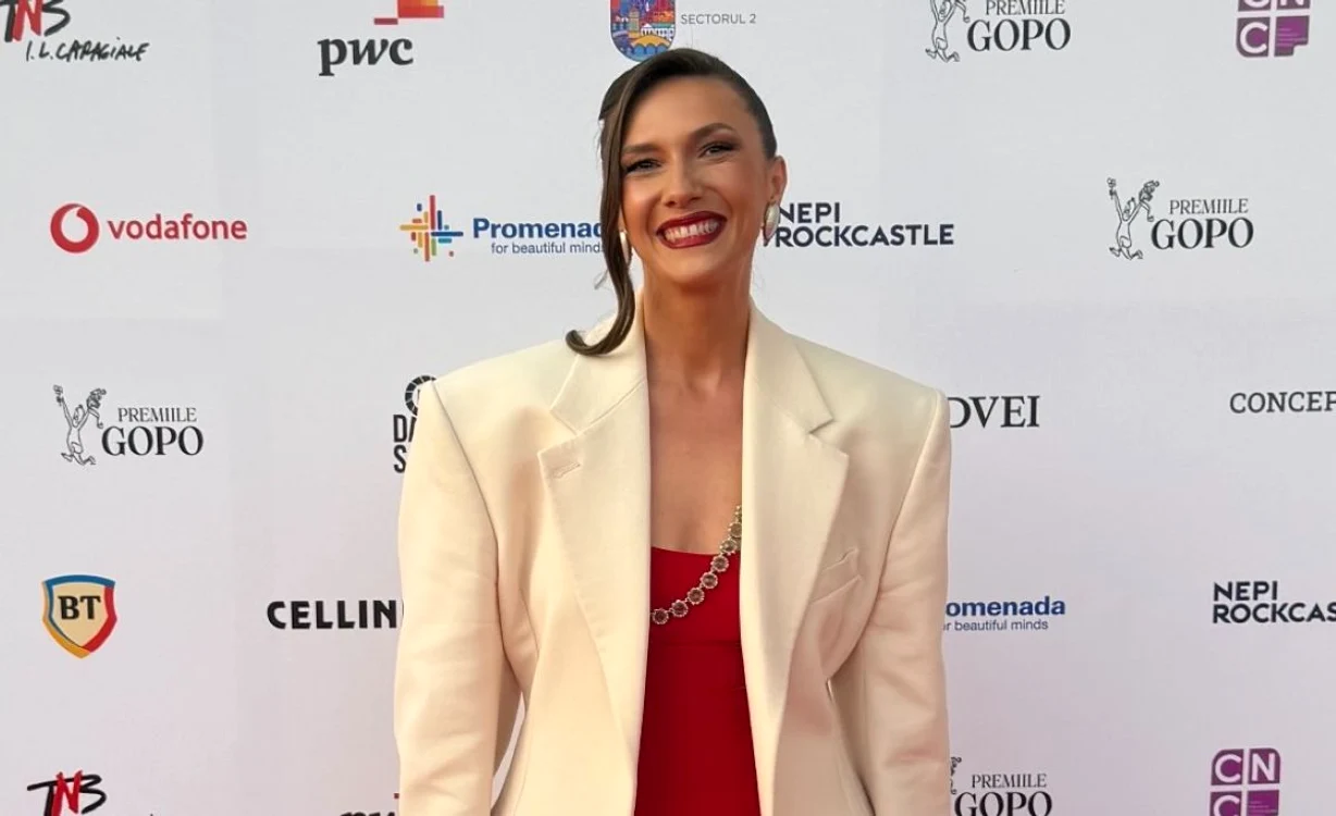 Adela Popescu, momente amuzante pe covorul roșu la Premiile Gopo / foto: Instagram