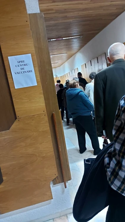 Marius George Dumitrescu s-a vaccinat cu doza trei la Târgu Mureș, Nela Groza la Alba Iulia