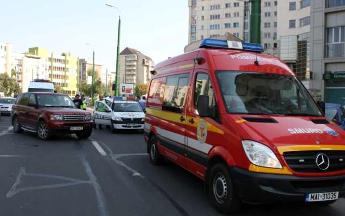 Victima a fost transportaă la spital