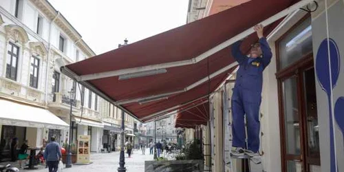 Terase Centrul Vechi pregătiri pentru redeschidere FOTO Inquam Photos / George Călin