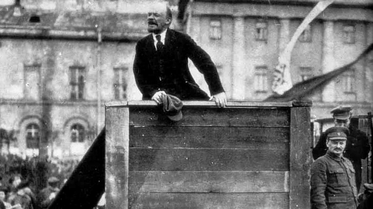 7 noiembrie: A început Revoluţia Bolşevică din Rusia jpeg