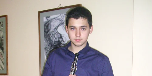 Raymond exersează zilnic patru ore pentru marele concurs