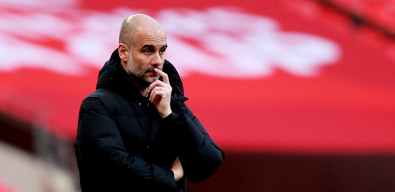 Pep Guardiola, îngândurat după ultimele evenimente. Foto Getty images