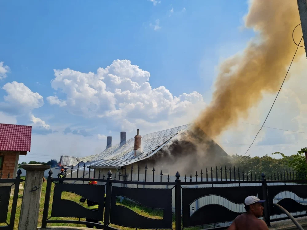 Dezasterul a fost provocat de un aragaz FOTO ISU Neamţ