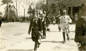 Regele Carol I și prințul Friedrich Wilhelm participând la ceremoniile din 7/20 aprilie 1909 (© Arhivele Naționale ale României, colecția Documente fotografice, F II 33 (3)